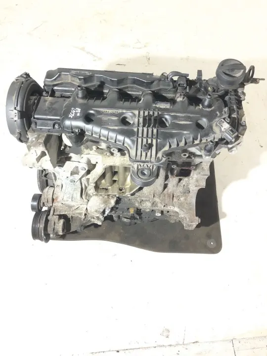 Motor Volvo D5244T12 usado para XC60 2.4L Diésel image 4