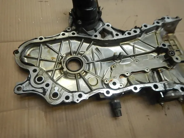 Toyota OE Steuerdeckel X2ZR-W22U - Gebraucht image 3