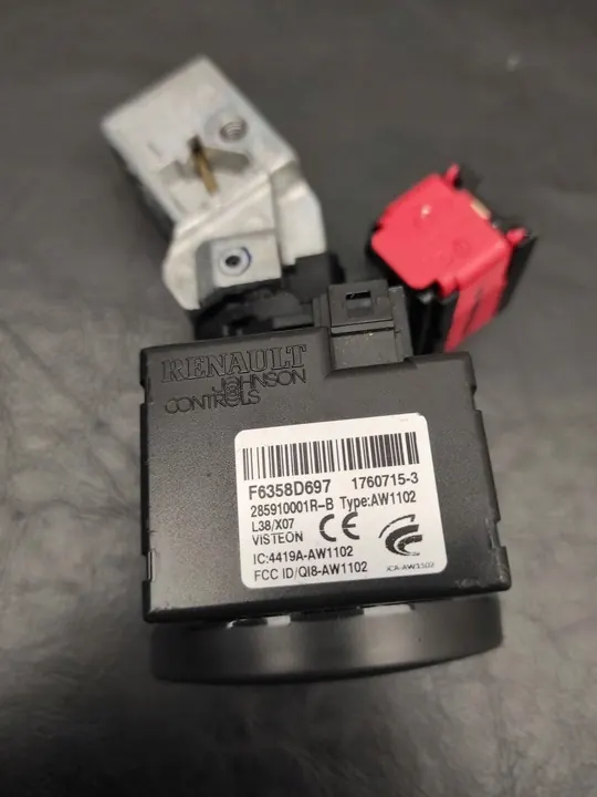 Dacia Sandero 2016 Sytytyskytkin OEM 487002147R image 4