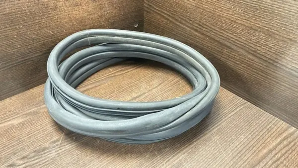 Voorportier raamrubber rechts OEM RAJ21230 Fiat Ducato image 2