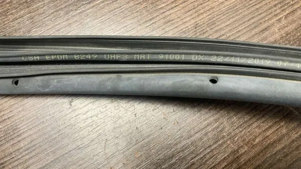 Voorportier raamrubber rechts OEM RAJ21230 Fiat Ducato image 3