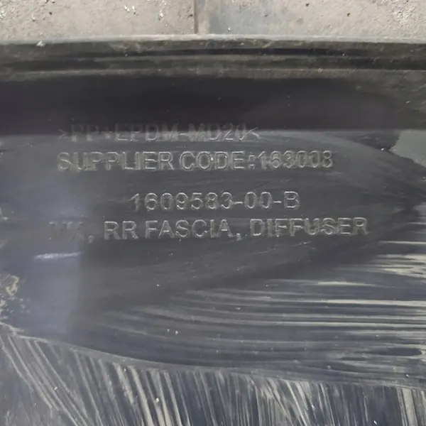 OEM 160958300B Alustasuojus Tesla X Plaid 2022 image 10