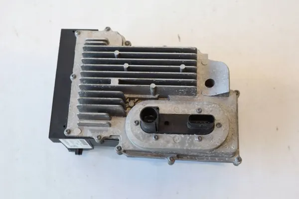 Module contrôle batterie Volvo XC90 2020 OEM 31652295 image 4