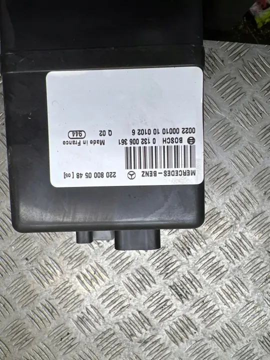 Bomba de cierre central Mercedes S W220 OEM 2208000548 image 5