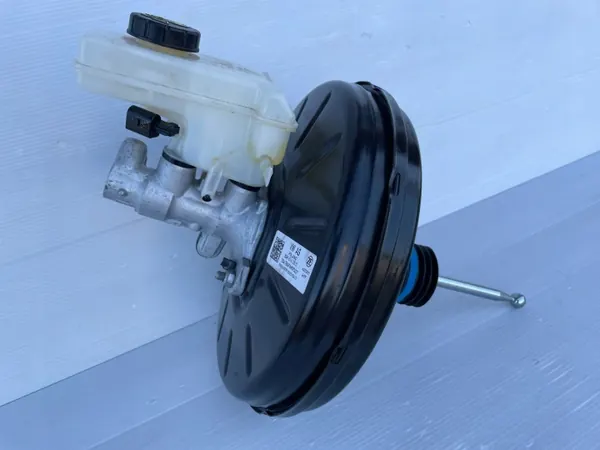 Bromspump Audi Q3 OEM 5QH614105D Begagnad image 2