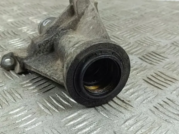 Jaguar F-Pace sisäinen CV-nivel OEM HK833A040AB image 3