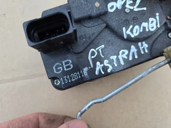 Bakre Höger Dörrlås 13128116 GB 5 Pin Opel Astra H image 2