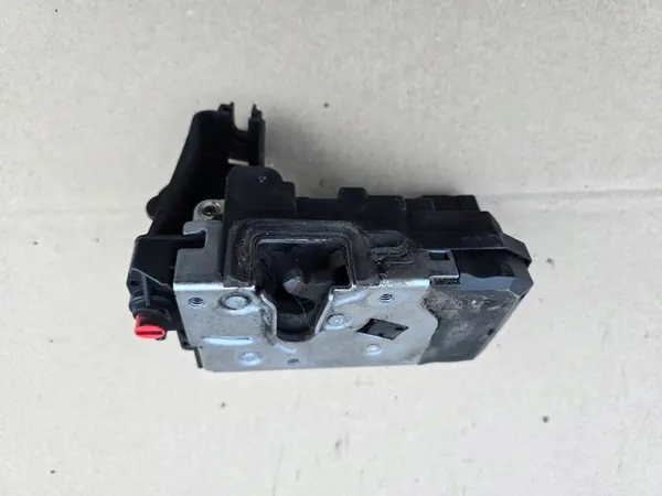 Bakre Höger Dörrlås 13128116 GB 5 Pin Opel Astra H image 5