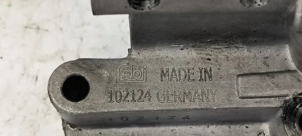Öljypumppu OEM 102124 VW Transporter T5 1.9 TDI:lle image 3