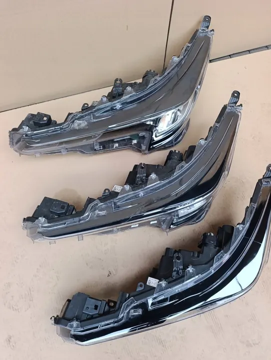 Farol esquerdo Toyota Corolla E21 2019-2025 HB,Kombi OEM image 5