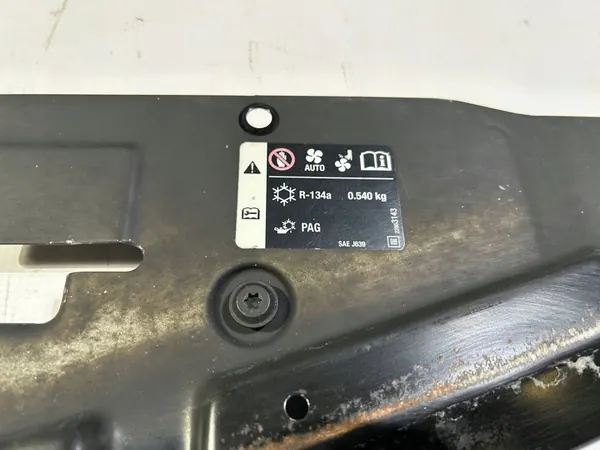 Copertura paraurti superiore anteriore Chevrolet Camaro SS 2009- image 5