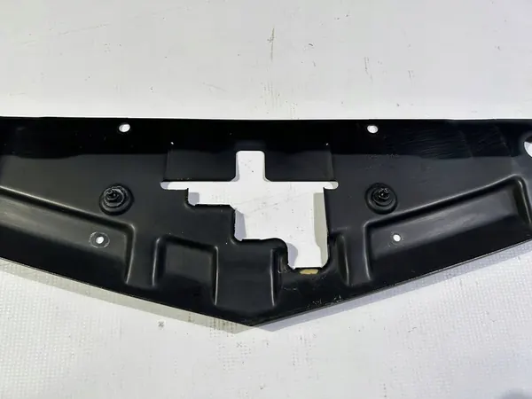 Copertura paraurti superiore anteriore Chevrolet Camaro SS 2009- image 8