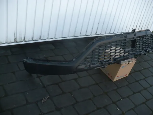 Etupuskurin spoileri OEM 620265111R - Dacia image 3