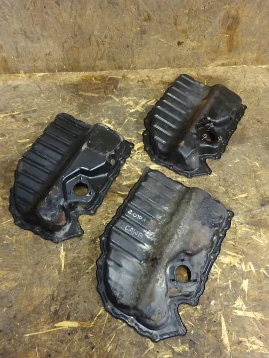 AUDI A3 8P GOLF VI GTI Oljepanna 06J103600E image 5