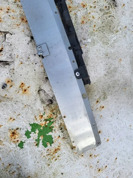 OPEL Astra H etupuskuri-tuki Z155 24460537 24460992 image 4