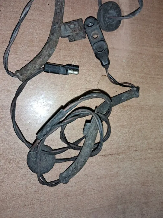 Capteur d'usure plaquettes OEM 0085451728 Mercedes image 3
