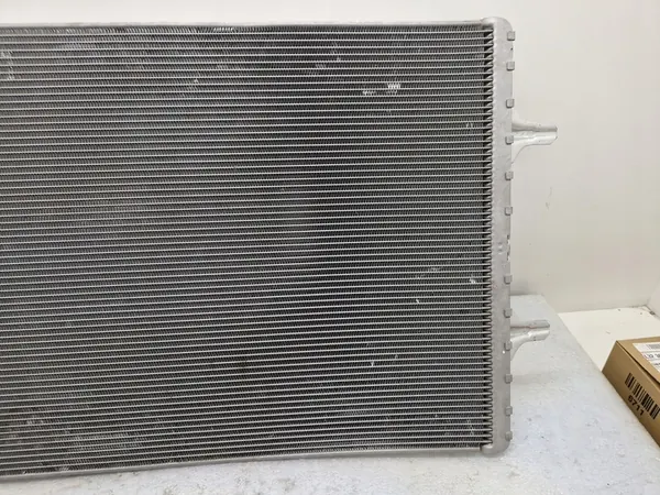 Radiador Audi A6 RS6 C7 A7 RS7 4.0 V8 T TFSI OEM image 6