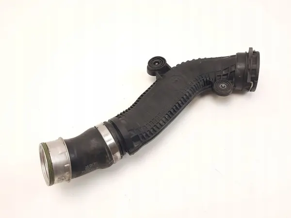 Skoda Superb B8 2016 Ansaugschlauch image 3