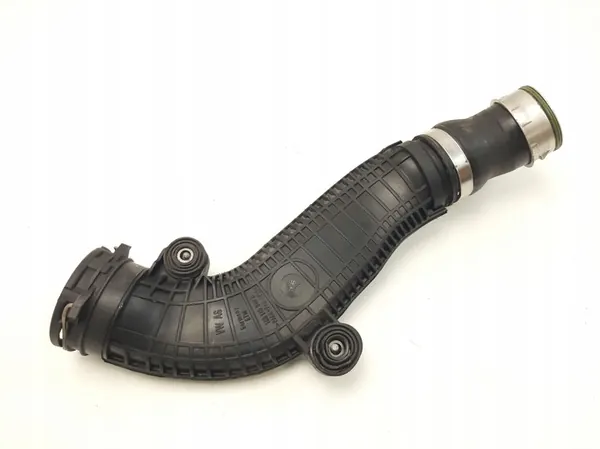 Skoda Superb B8 2016 Ansaugschlauch image 4