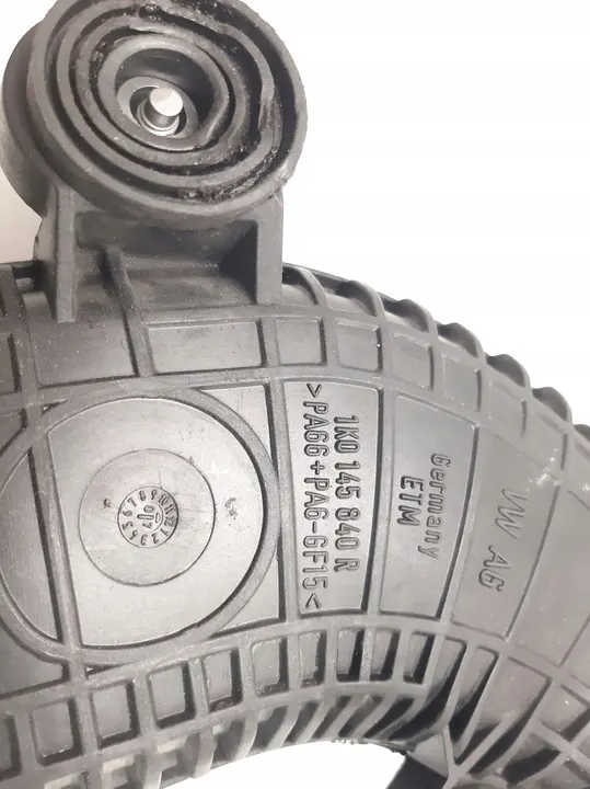 Skoda Superb B8 2016 Ansaugschlauch image 9