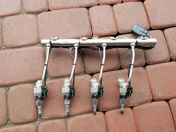 OEM C477 Polttoainesuutin Opel Astra K 1.4T image 2