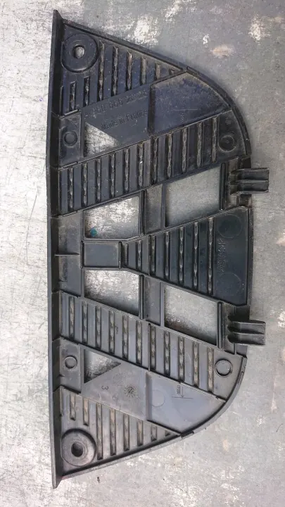 Rejilla de escalón Mercedes Actros MP4 OEM 9606662228 image 4