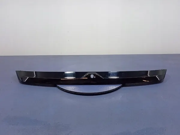 BMW IX2 U10 Spoiler OEM 5A6EA20 - Musta Safiiri image 4