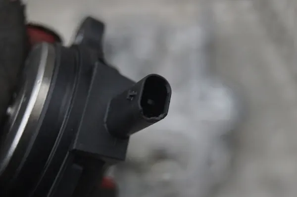 Hyundai Motorhuv med oljepump image 7