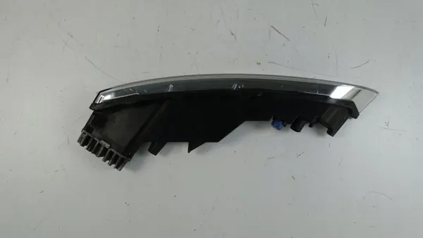 Porsche OE LED Blinker DRL 7P5941182 - Gebraucht image 3