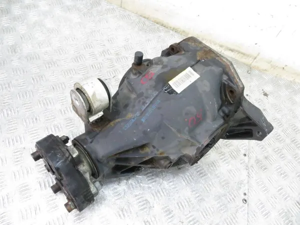 Mercedes W205 Hinterachse OEM 2053502500 - Gebraucht image 5