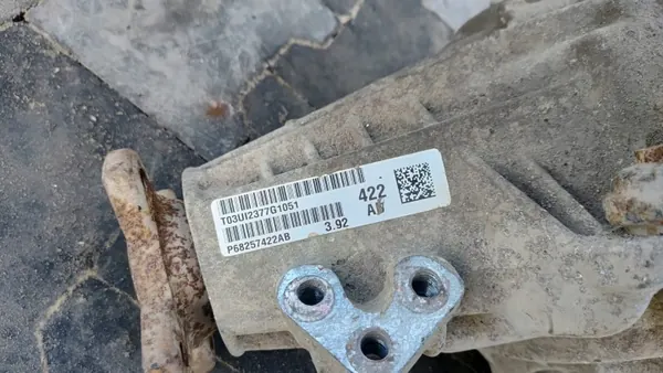 Dodge Ram V 19- Hinterachsdifferential 3.92 OEM P68349703AD image 6