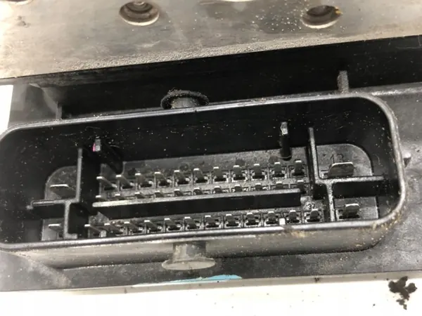 ABS-pumppu OEM 4F0910517L Audi A6 C6 2.7 180hv image 3