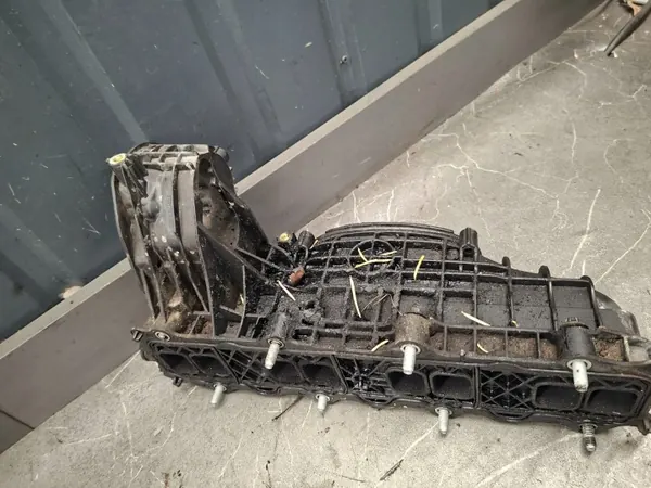 Mercedes-Benz OE A6510905037 insugningsrörsmodul image 5