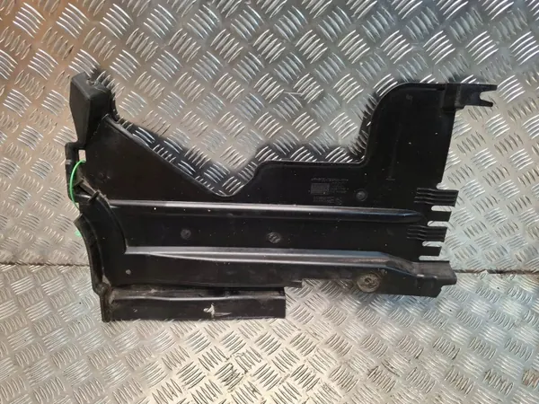Underredessköld OEM S26372914 höger bak Audi A4 B8 image 4