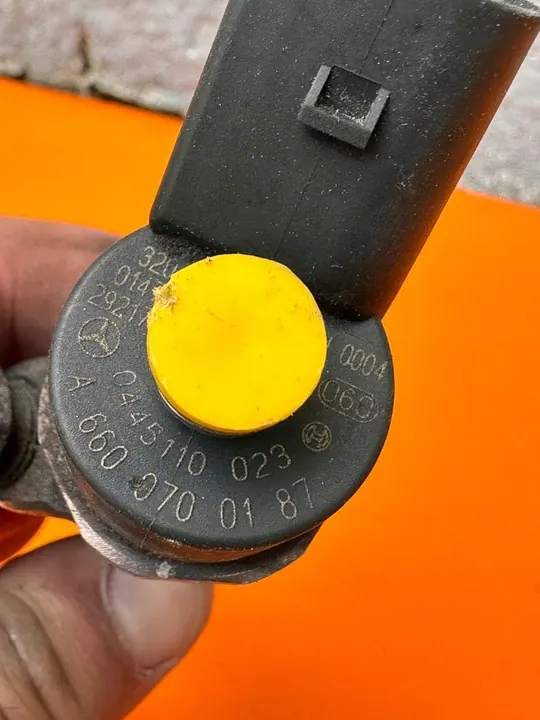 SMART 0.8 CDI Injektor Original A6600700187 image 2