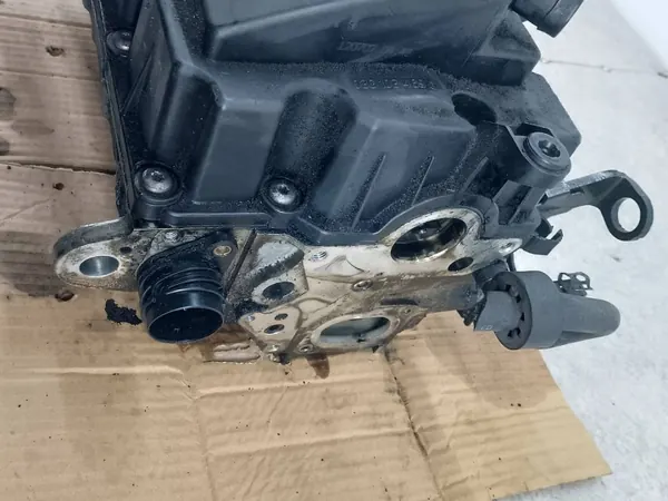 Cabeça de Cilindro Usada OEM 038103373R para VW Passat B6 1.9 TDI image 10