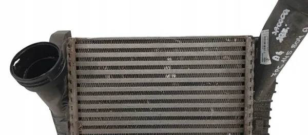 VW Touareg II 2002-2018 Intercooler 7P6445804A image 2