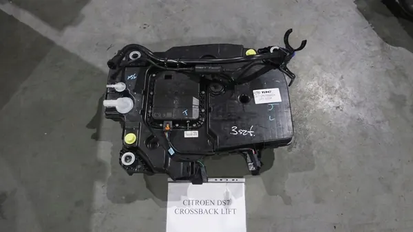 TANQUE ADBLUE DS7 CROSSBACK LIFT 2023 9827963280 image 8