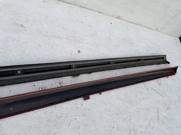 Audi A3 S3 8V Left Side Sill Red 8V5853859 image 7