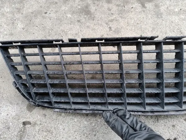 Front Bumper Grill Opel Vectra C Signum image 3