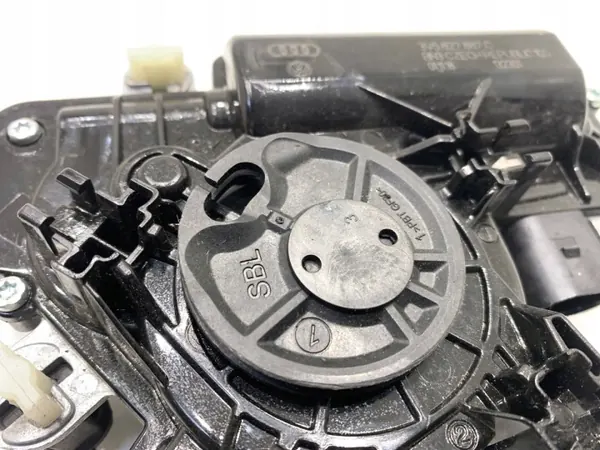 Serrure hayon OEM 3V5827887C pour Audi Q8 3.0 image 3