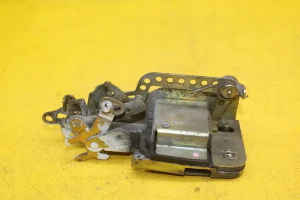 Höger Framdörrslås VW Transporter T4 image 3