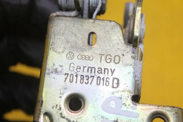 Höger Framdörrslås VW Transporter T4 image 6