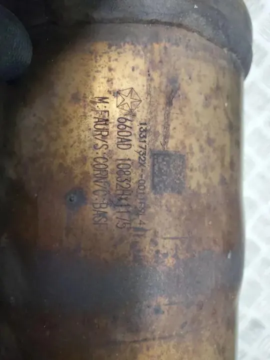 OEM 660AD10832H Dodge Challenger Catalyseur image 3