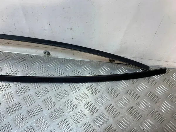 Hyundai Ioniq dakdrager OEM FBZ27645 - Gebruikt image 4