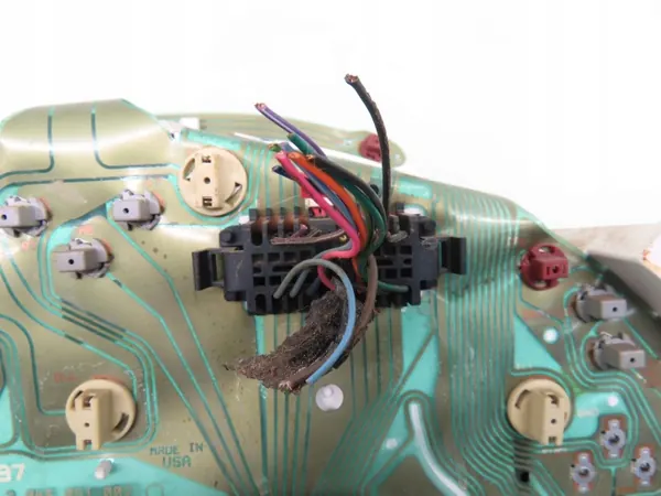 Compteur Saturn SL 1.9 OEM 21022983 - Occasion image 4