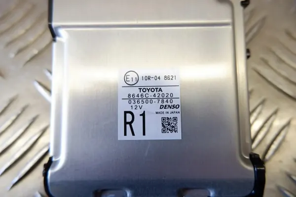 Cámara parabrisas delantero Toyota RAV4 OEM 8646C-42020 image 8