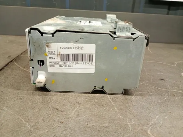 Radio CD Ford Fiesta MK7 OEM 8A6T-8C815-BP image 4