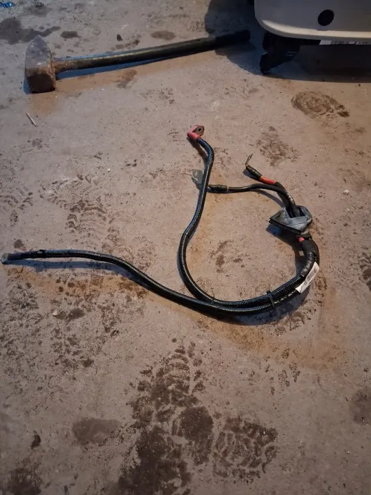 Cable de abrazadera Land Rover Discovery Sport V OEM k8d2-14n170 image 2