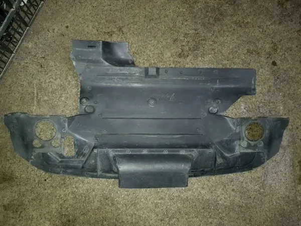 BMW Motorraumteil OEM 8119816 - Gebraucht image 2